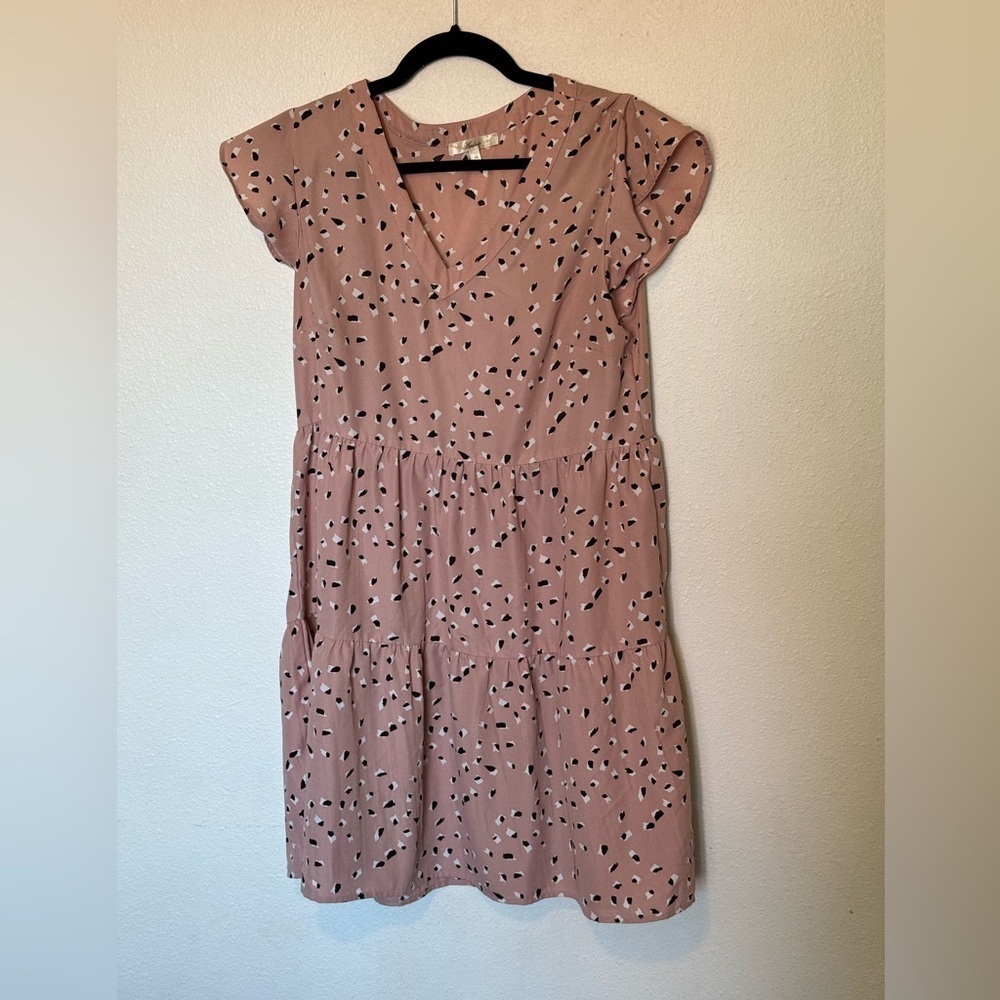Andree by Unit Pink Tiered Flowy All Over Print Dress Sz medium